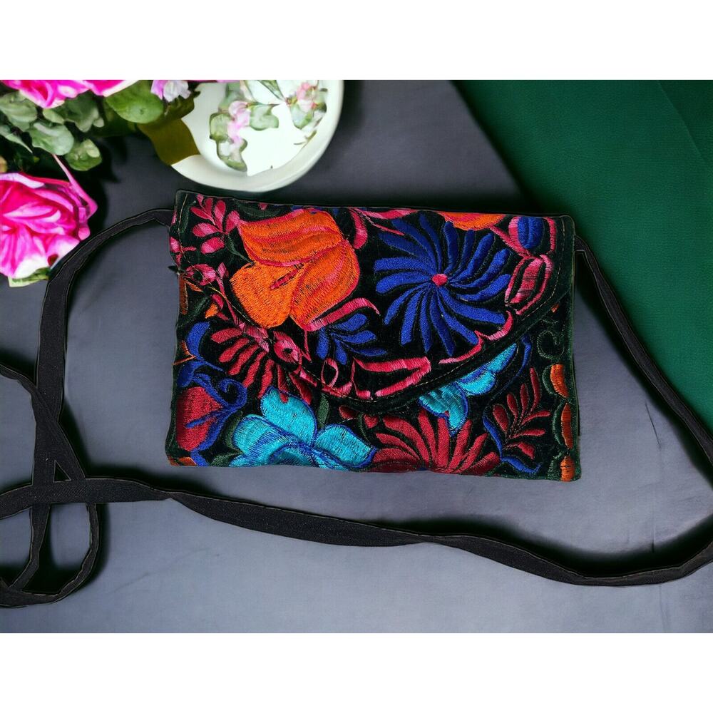 Vintage Floral Embroidered Slim Envelope Crossbody Purse Colorful‎ Bright Black